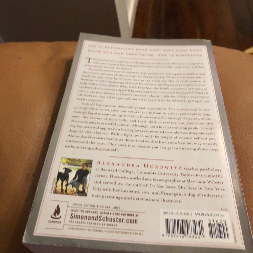 🐶 Inside of a Dog by Alexandra Horowitz - Picture 9 of 9